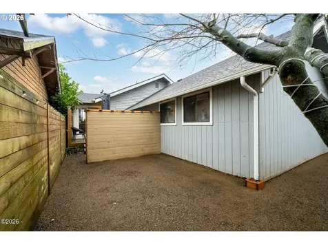 409 Del Monte Avenue Tillamook OR 97141