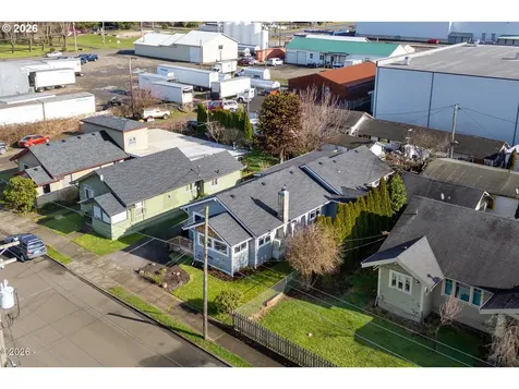 409 Del Monte Avenue Tillamook OR 97141