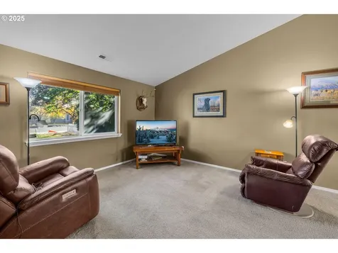 1155 SW 31st Street Redmond OR 97756