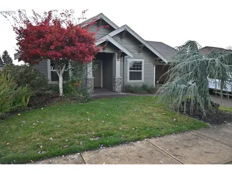 403 NE Holiday Avenue Dallas OR 97338