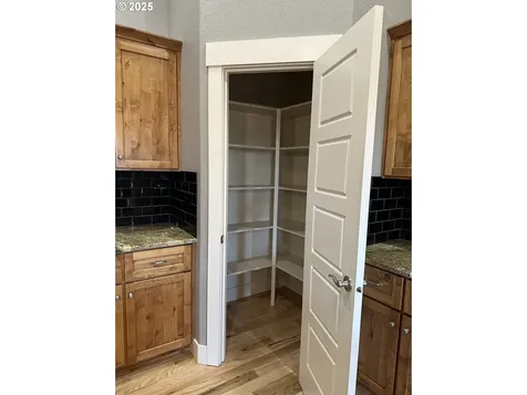 403 NE Holiday Avenue Dallas OR 97338