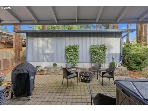 7920 SW Fanno Creek Drive Tigard OR 97224