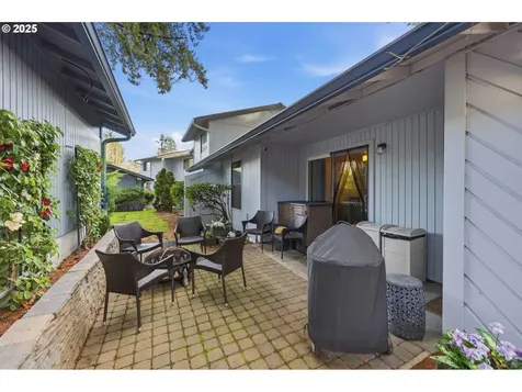 7920 SW Fanno Creek Drive Tigard OR 97224