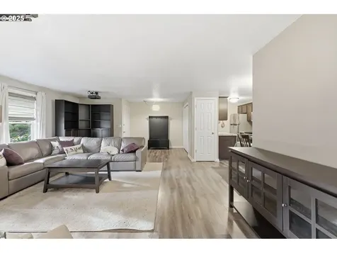 7920 SW Fanno Creek Drive Tigard OR 97224