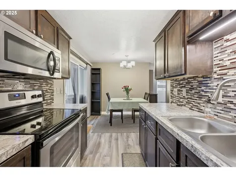 7920 SW Fanno Creek Drive Tigard OR 97224