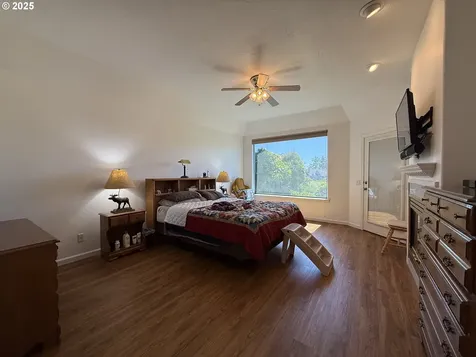 210 Schooner Bay Drive Brookings OR 97415
