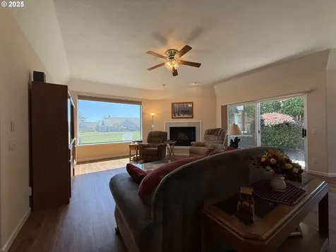 210 Schooner Bay Drive Brookings OR 97415