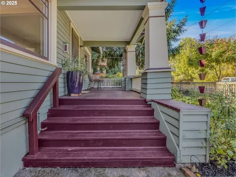 5028 SE Long Street Portland OR 97206