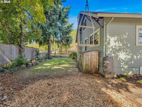 5028 SE Long Street Portland OR 97206