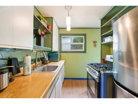 11870 SW 13th Street Beaverton OR 97005