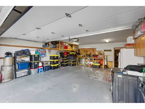 2144 Hamilton Street North Bend OR 97459