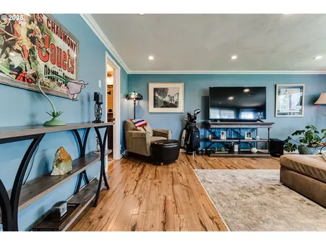3689 Byron Street Eugene OR 97404