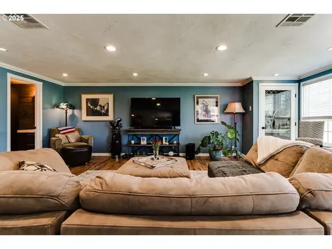 3689 Byron Street Eugene OR 97404