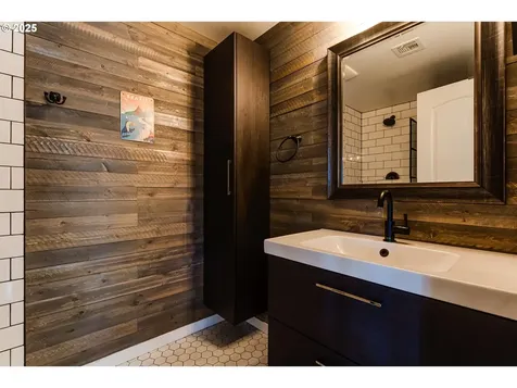 3689 Byron Street Eugene OR 97404