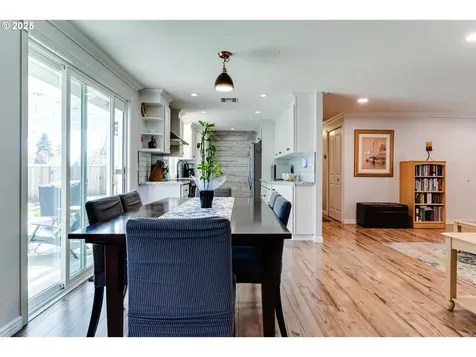 3689 Byron Street Eugene OR 97404