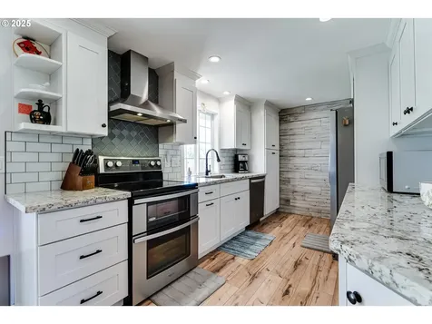 3689 Byron Street Eugene OR 97404