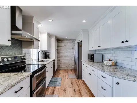 3689 Byron Street Eugene OR 97404