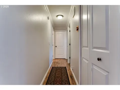 3689 Byron Street Eugene OR 97404