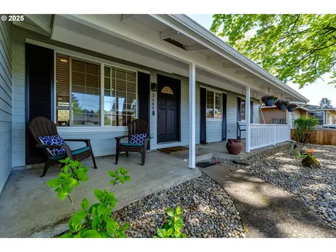 3689 Byron Street Eugene OR 97404