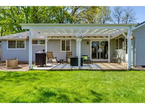 3689 Byron Street Eugene OR 97404