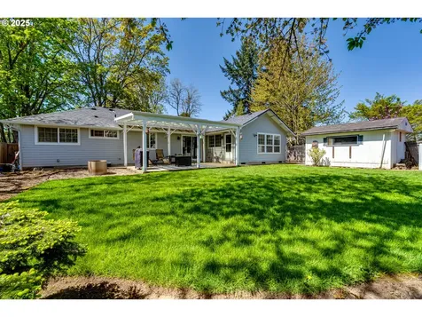 3689 Byron Street Eugene OR 97404