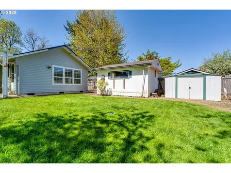 3689 Byron Street Eugene OR 97404