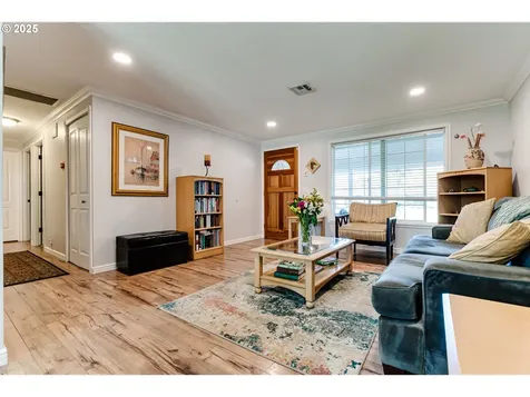 3689 Byron Street Eugene OR 97404