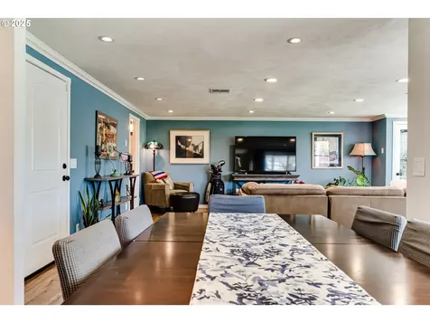 3689 Byron Street Eugene OR 97404