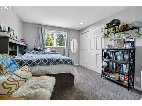 1758 Rainbow Drive Springfield OR 97477