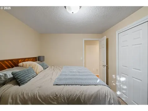 10014 NE 76th Circle Vancouver WA 98662