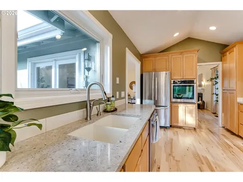 555 Stonegate Street Eugene OR 97401