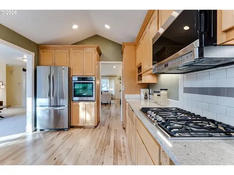 555 Stonegate Street Eugene OR 97401