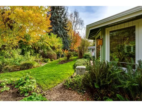 555 Stonegate Street Eugene OR 97401