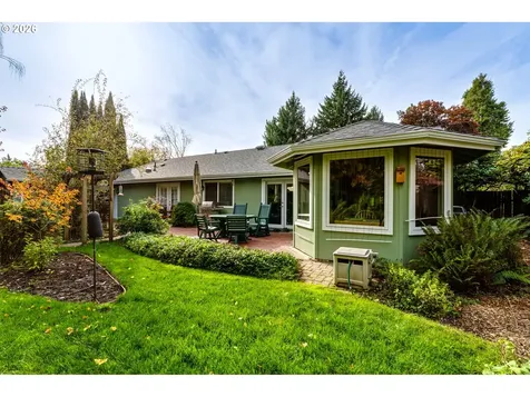 555 Stonegate Street Eugene OR 97401