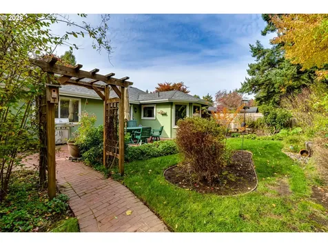 555 Stonegate Street Eugene OR 97401
