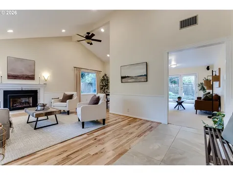 555 Stonegate Street Eugene OR 97401