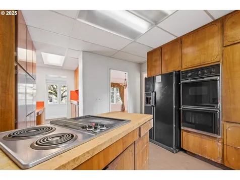 3845 SE Ankeny Street Portland OR 97214