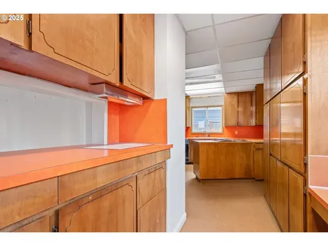 3845 SE Ankeny Street Portland OR 97214