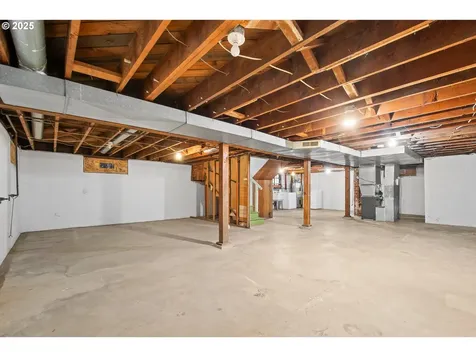 3845 SE Ankeny Street Portland OR 97214