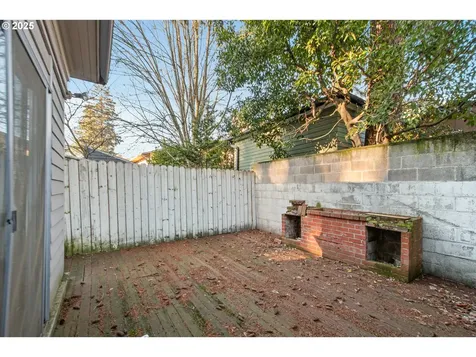 3845 SE Ankeny Street Portland OR 97214