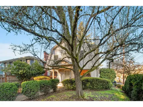 3845 SE Ankeny Street Portland OR 97214