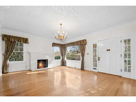 3845 SE Ankeny Street Portland OR 97214