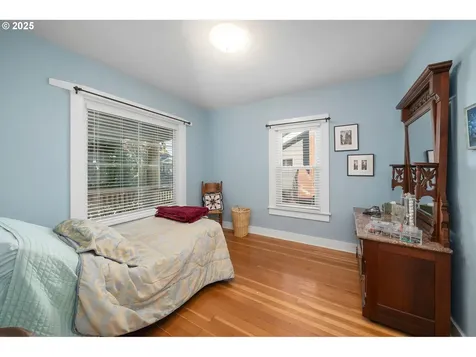 6204 SE 19th Avenue Portland OR 97202