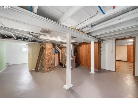 6204 SE 19th Avenue Portland OR 97202