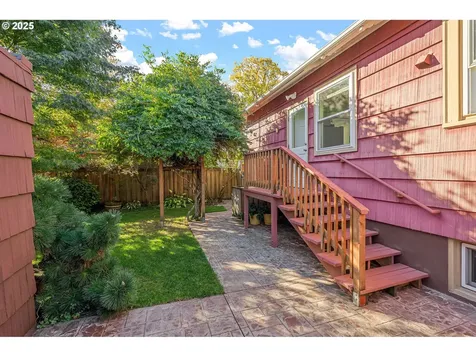 6204 SE 19th Avenue Portland OR 97202