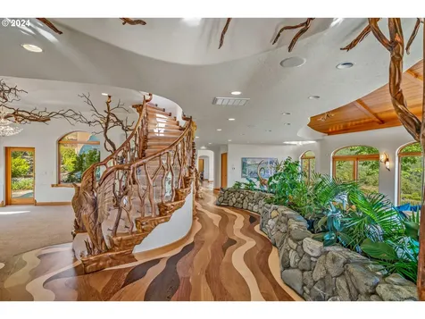 2700 N Valley View Road Ashland OR 97520