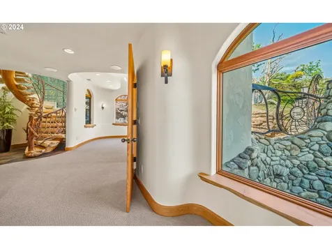 2700 N Valley View Road Ashland OR 97520