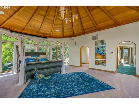 2700 N Valley View Road Ashland OR 97520