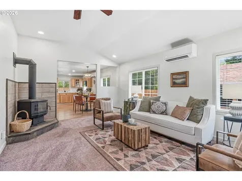657 NW 10th Avenue Camas WA 98607