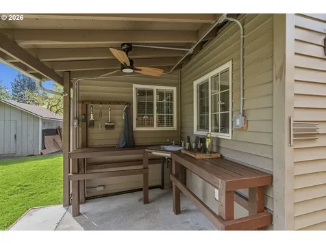 657 NW 10th Avenue Camas WA 98607